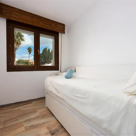 Holiday home - *